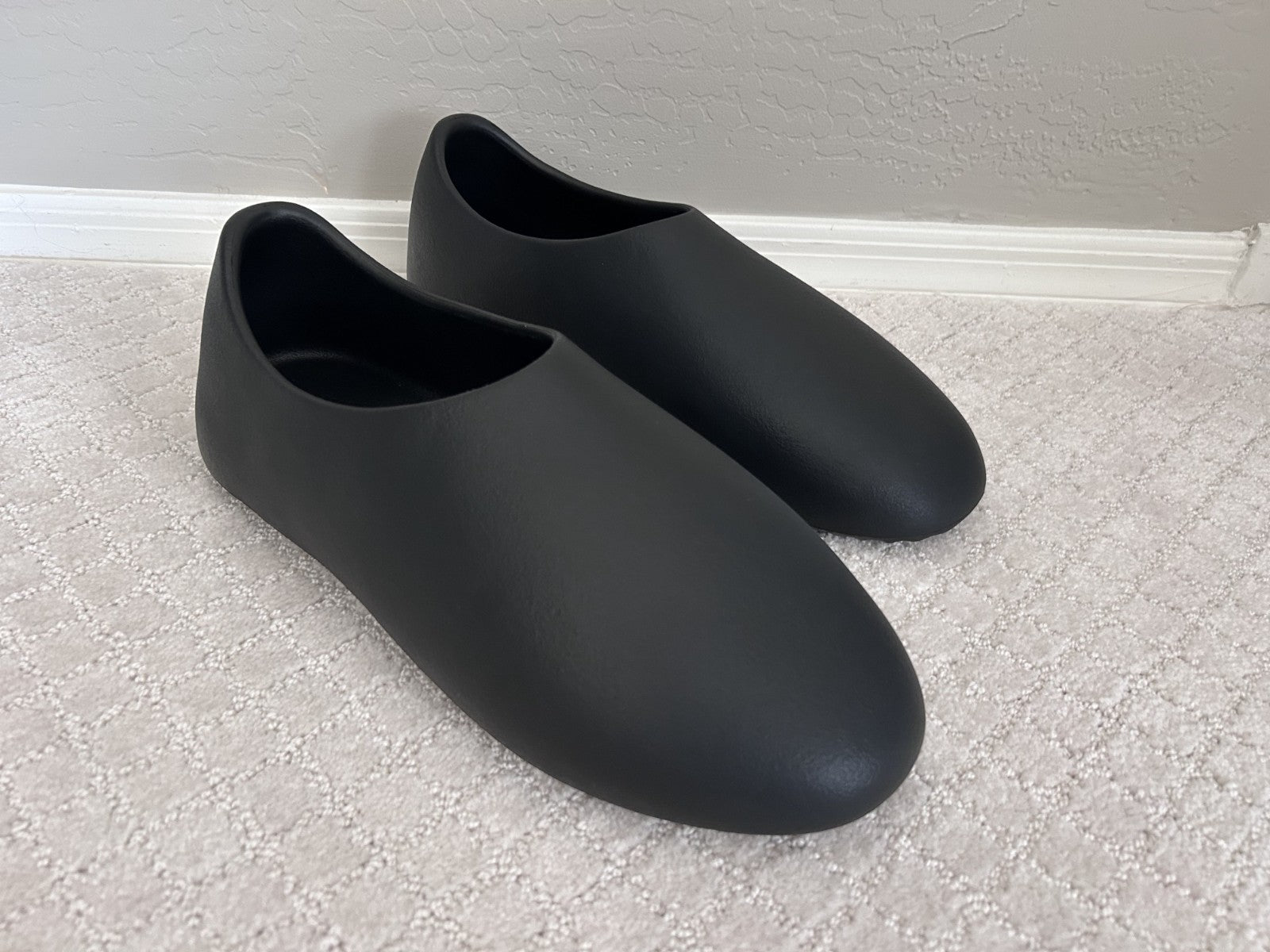 Size 16 - Yeezy Season 7 Nylon Slipper Graphite