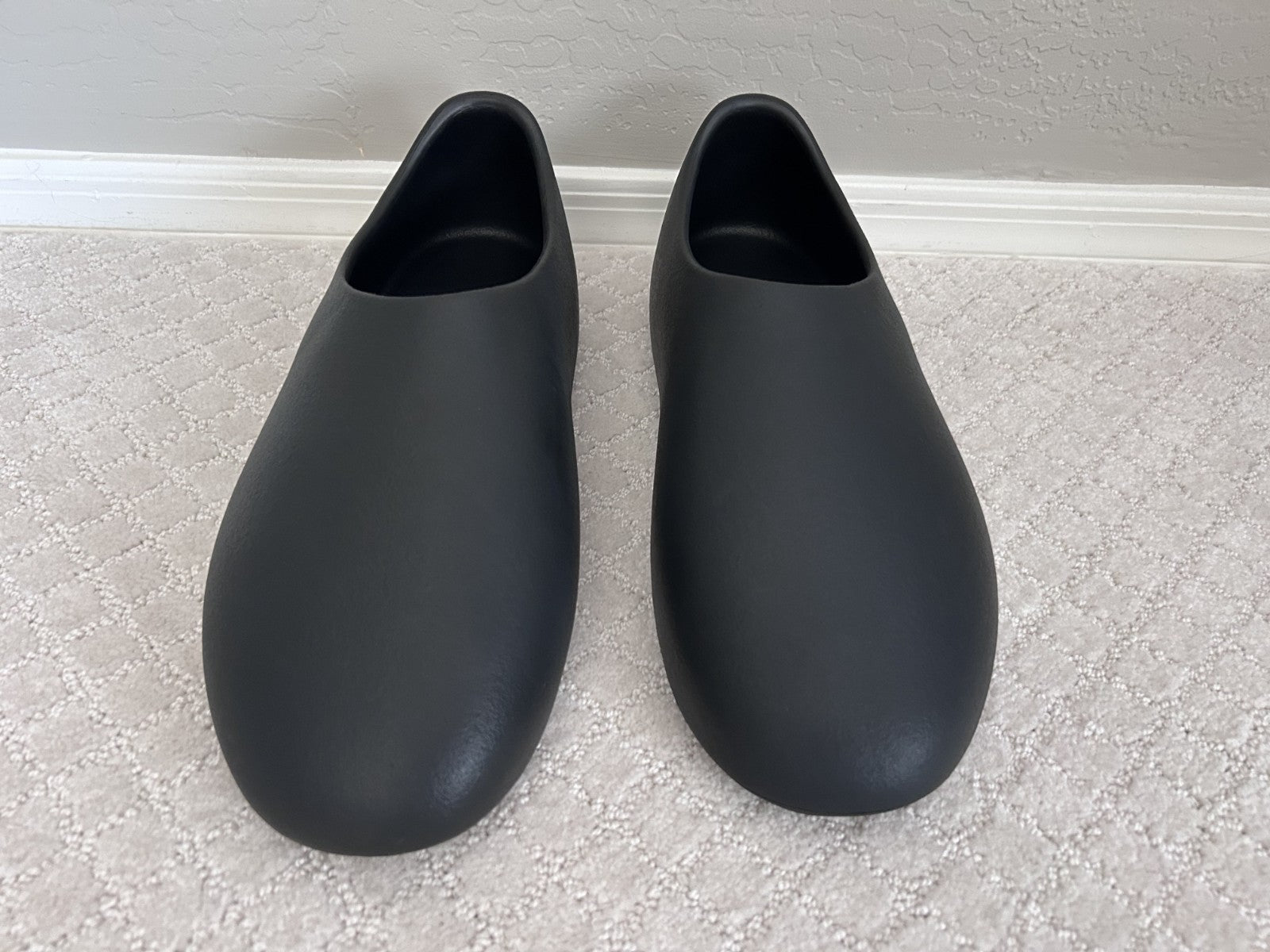 Size 16 - Yeezy Season 7 Nylon Slipper Graphite
