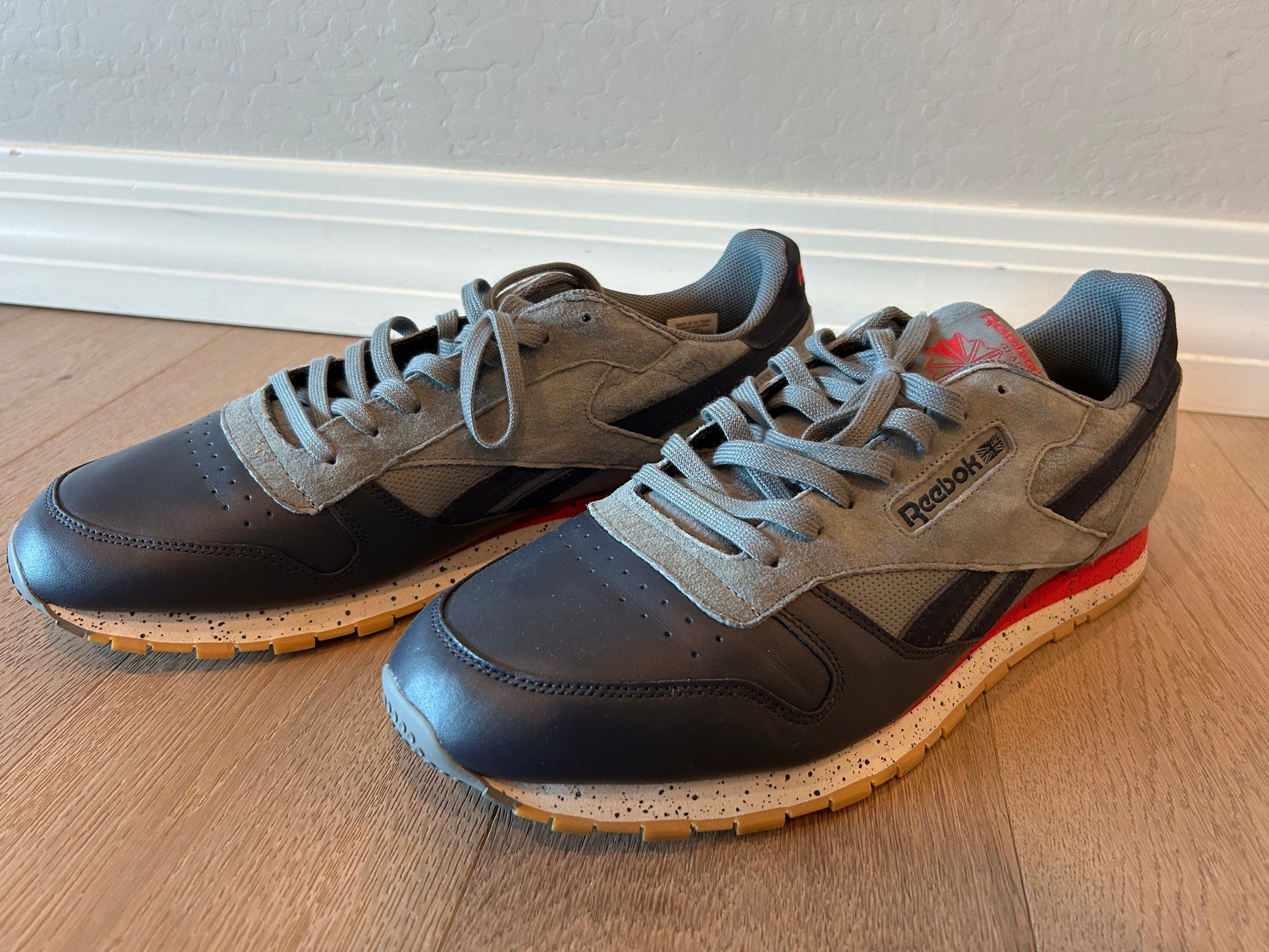 REEBOX CLASSIC LEATHER SM Size 15