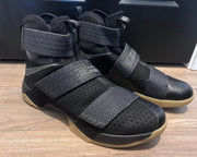 Lebron Soldier 10 SFG Black Gum Size 15
